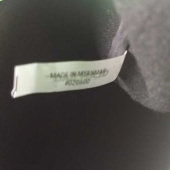 IPSY Vampire zipper Glam Bag - Picture 10 of 16